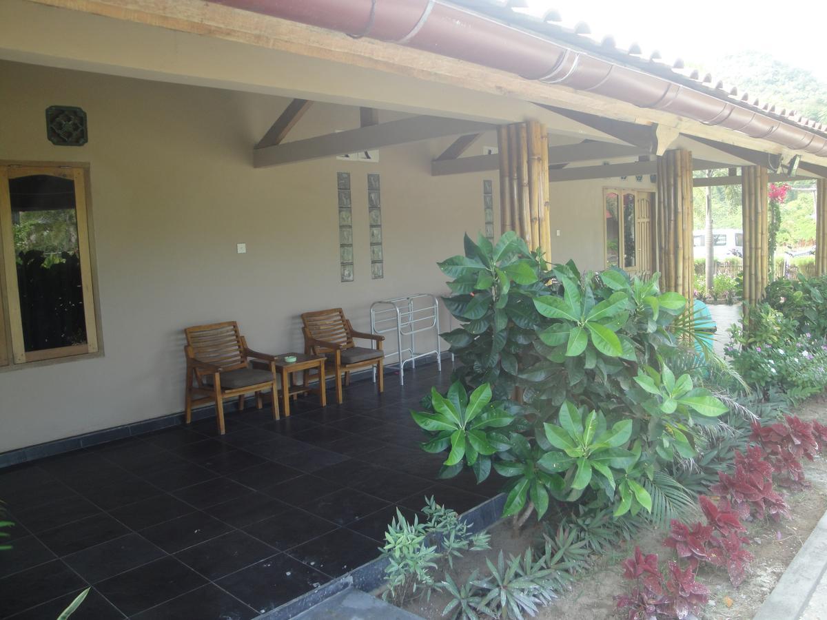 Villa Surga Sumbawa Sekongkang エクステリア 写真