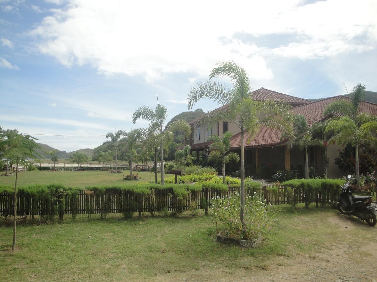 Villa Surga Sumbawa Sekongkang エクステリア 写真